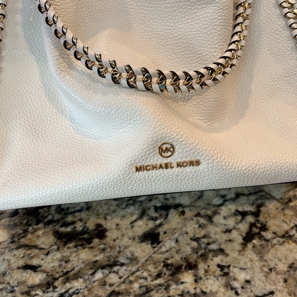 Michael Kors large pebbled leather shoulder bag - Picture 2 of 7